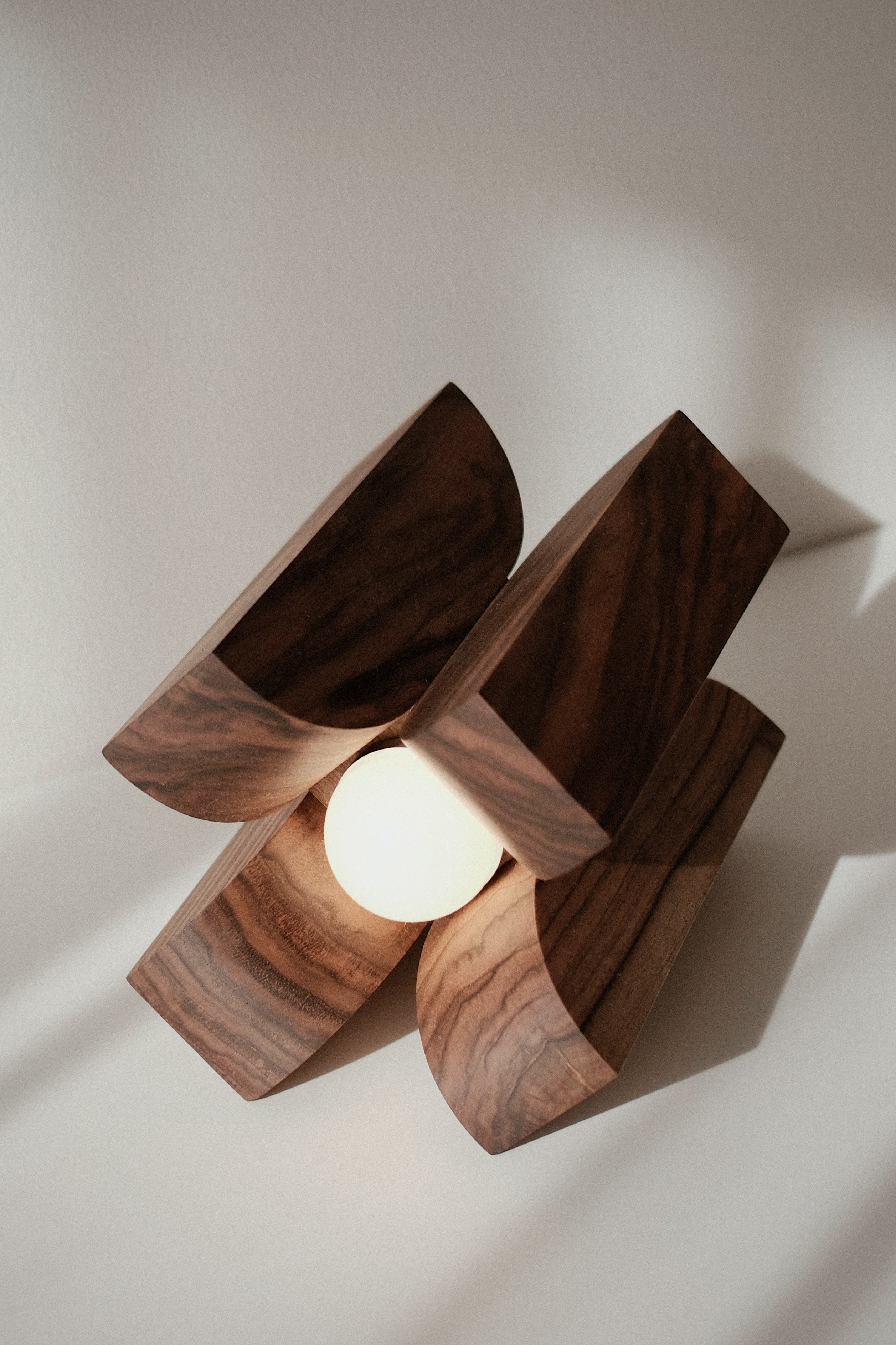 NATURA Flower Wireless Light